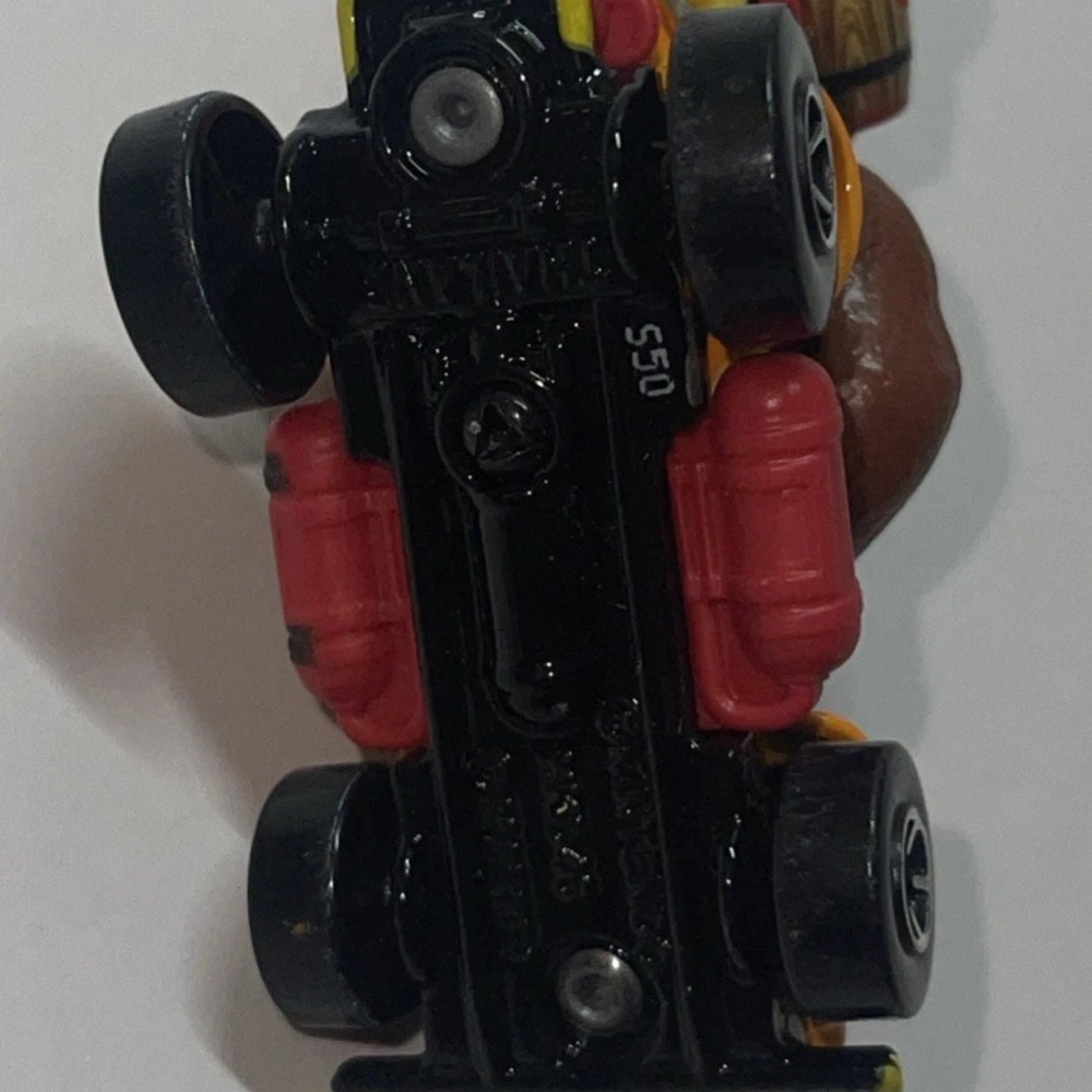 2023 HOT WHEELS THE SUPER MARIO BROS MOVIE DONKEY KONG MATTEL - Picture 4 of 5